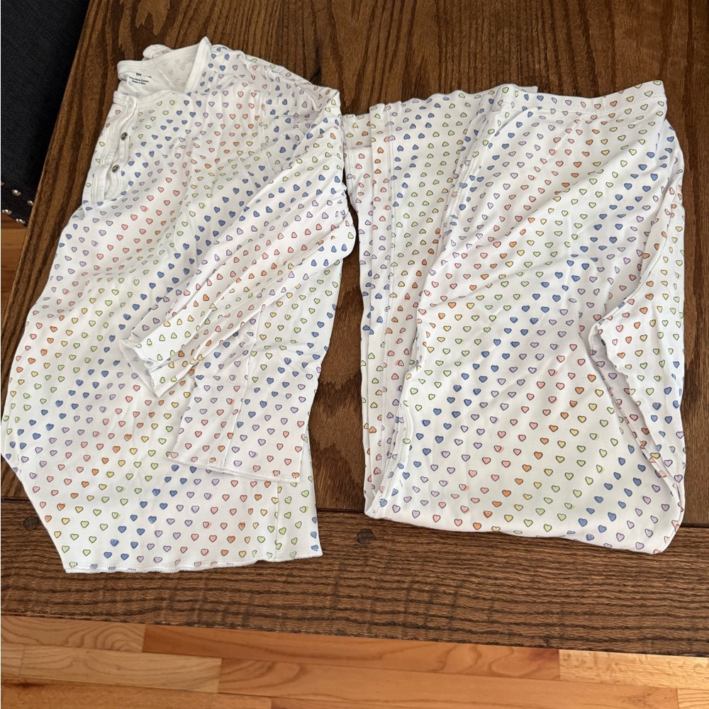 Roller Rabbit like new pajamas - disco hearts - Picture 4 of 5